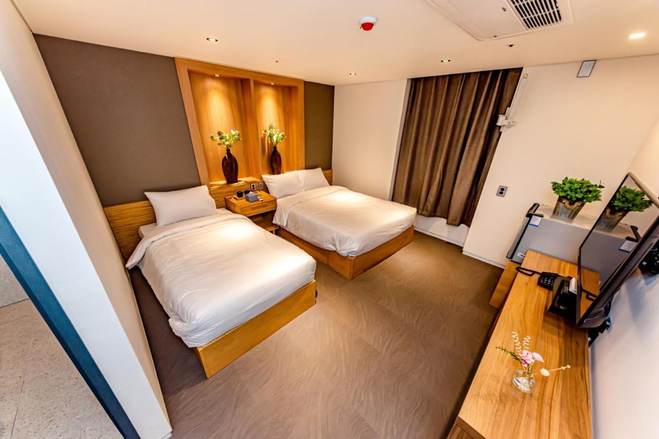 The Jade Hotel 济州市 外观 照片